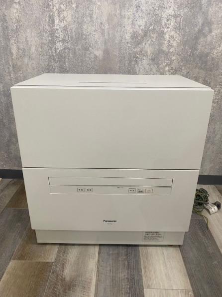 【中古】送料無料！Panasonic 電気食器洗い乾燥機NP-TA4-W 2022年製※清掃済商品